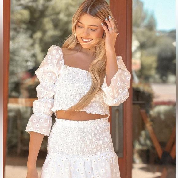 Llacie daisy smoked top & skirt Small - Picture 1 of 4